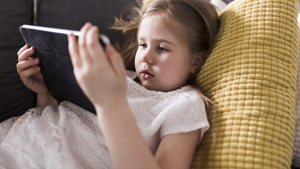 5 ways to reduce children’s screen time